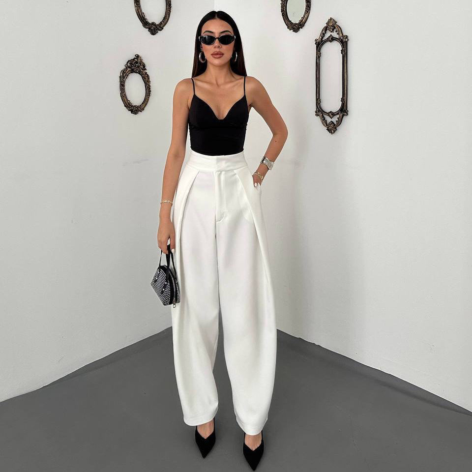 Elegantne pantalone širokog kroja sa faltama